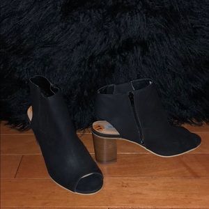 Black Steve Madden Heels